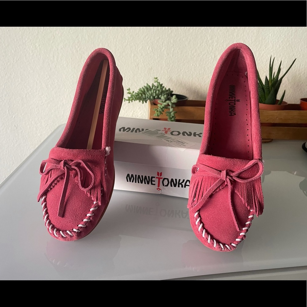 MINNETONKA “Kilty” Moccasins - Hot Pink - Picture 13 of 15